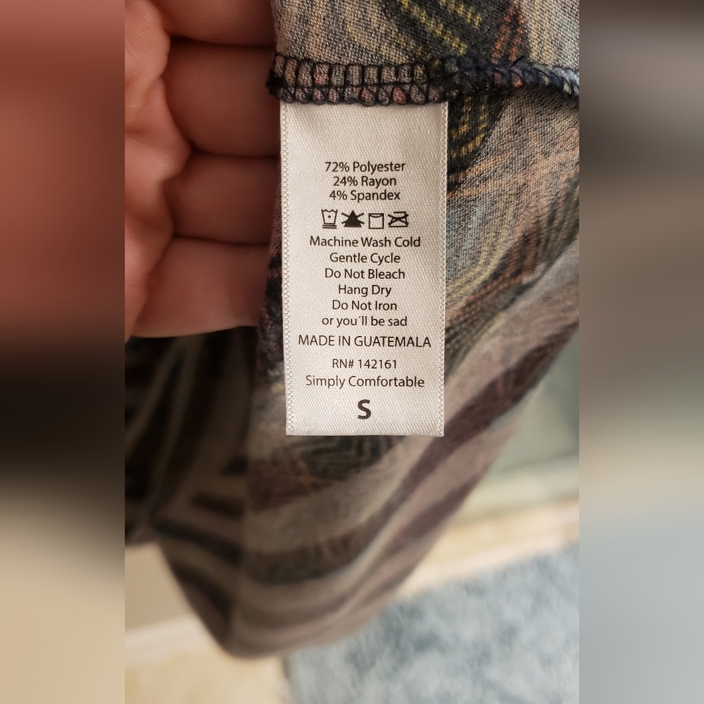LulaRoe Carly Dress - Picture 4 of 6